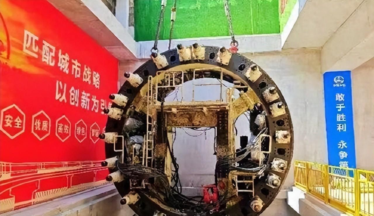 熊猫体育官方入口-中美德“盾构机”速度差距：德国每小时6米，美国3.6米，中国呢？